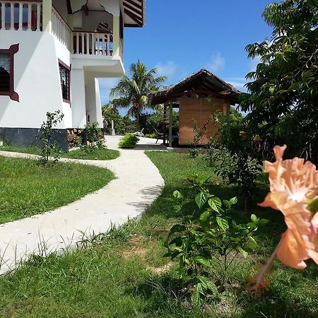 Zanboza Guesthouse La Digue Luaran gambar