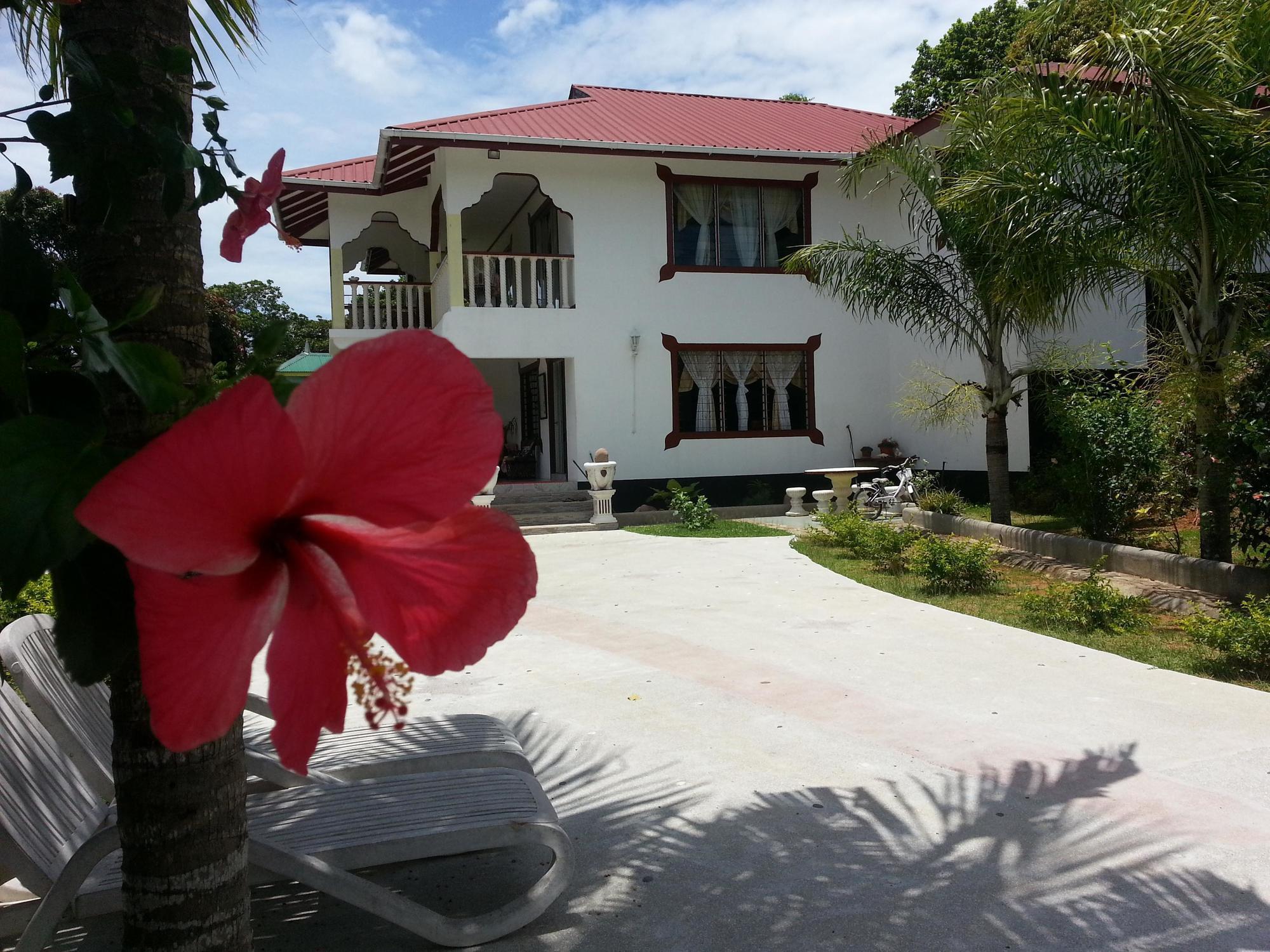 Zanboza Guesthouse La Digue Luaran gambar