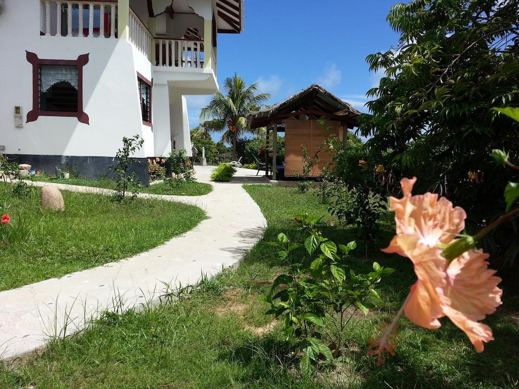Zanboza Guesthouse La Digue Luaran gambar